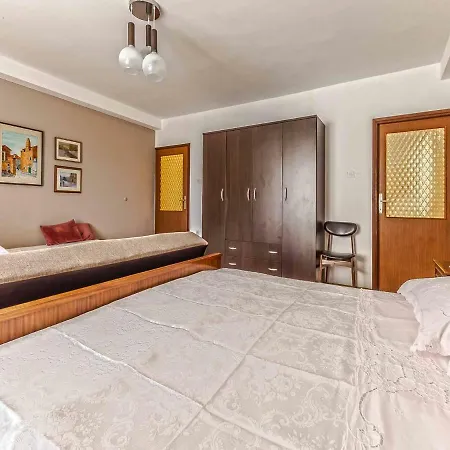 Lili Apartment